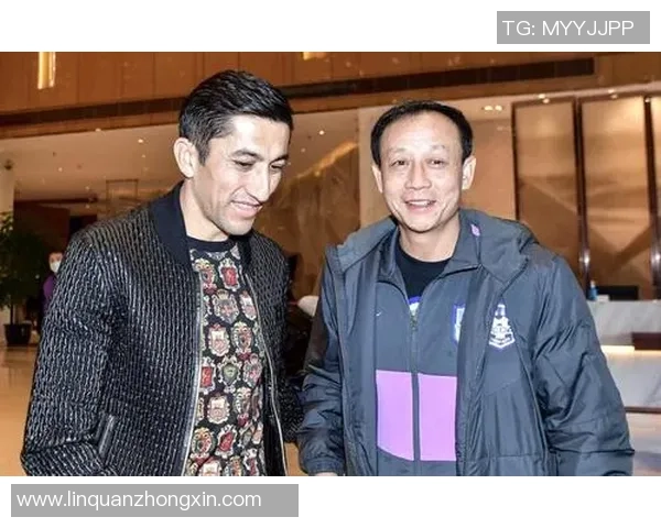 美国足球明星连麦畅聊职业生涯与未来展望引发球迷热议